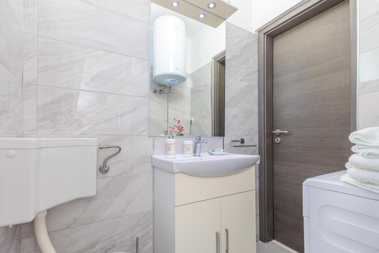Apartment Ema Zadar Bagian luar foto